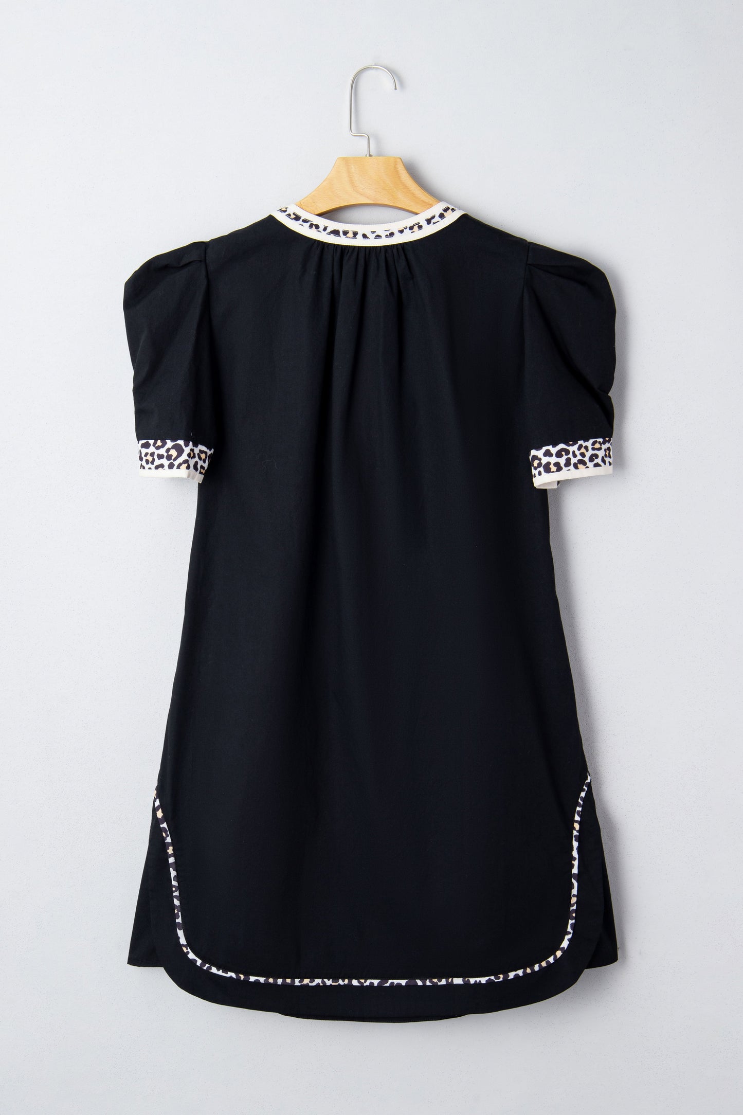 Black Leopard Trim Notched Neck Short Puff Sleeve Shift Mini Dress