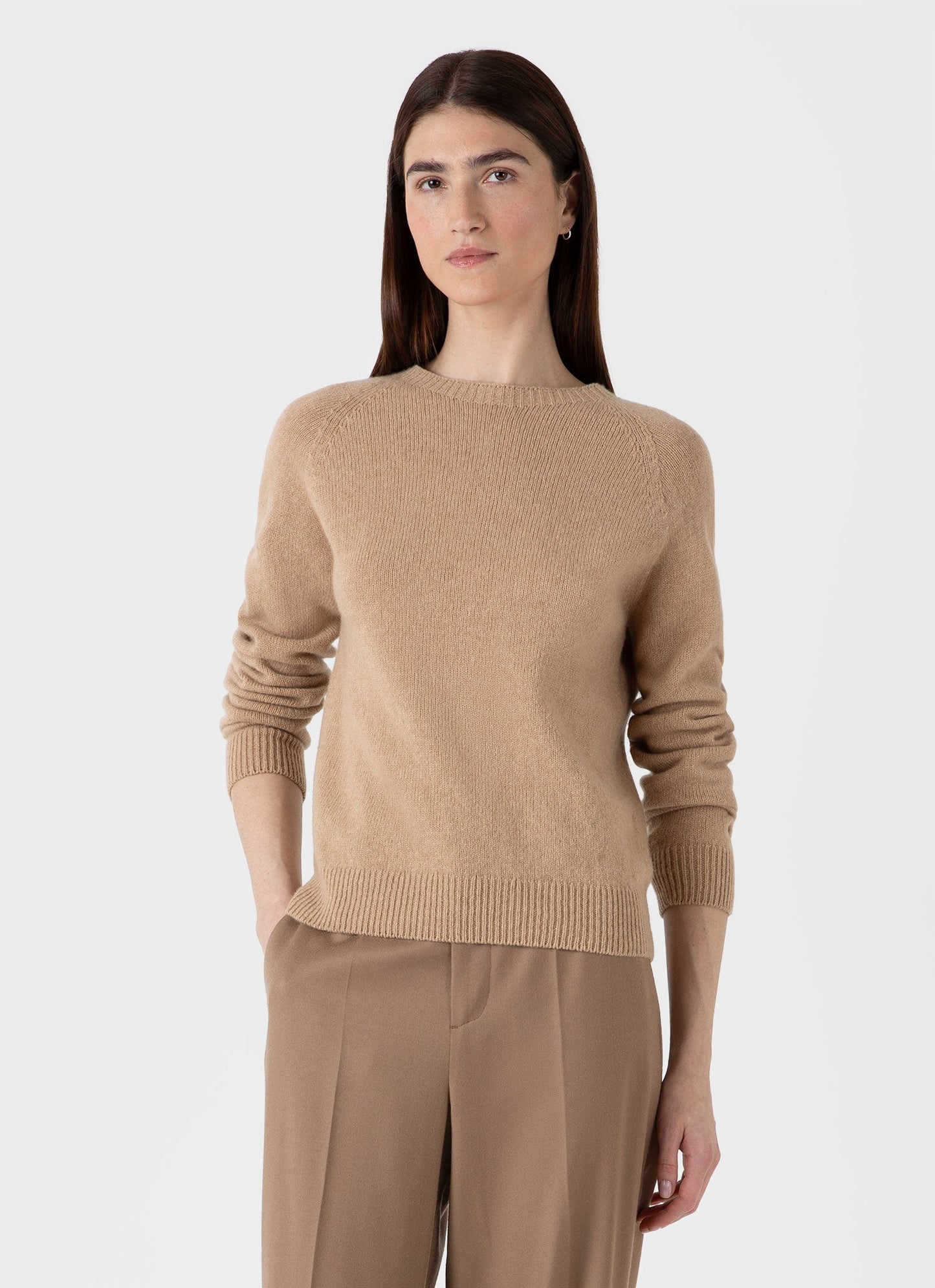 Womens Lambswool Crew Neck Jumper In Light Camel